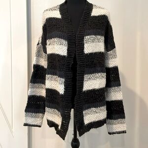 House of Harlow cardigan
